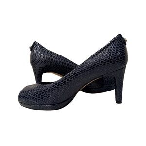 Stuart Weitzman‎ Navy Peep Toe Heels – Size 8W